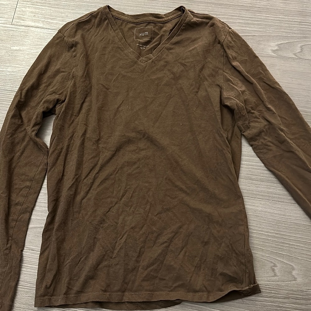 Brown v neck longsleeve